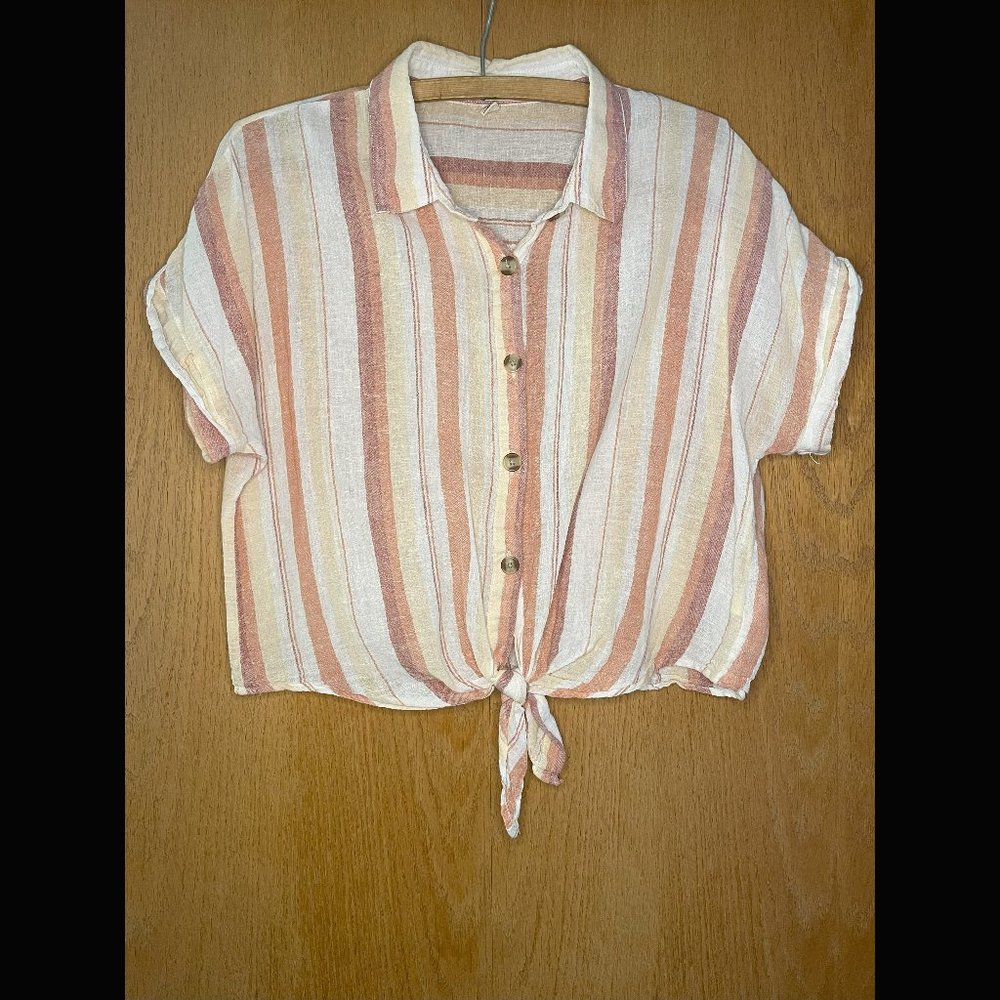 Linen Cropped Button Up Blouse Size L